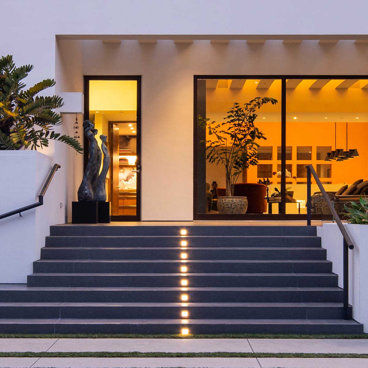 Legoretta Residence - Exterior Lighting